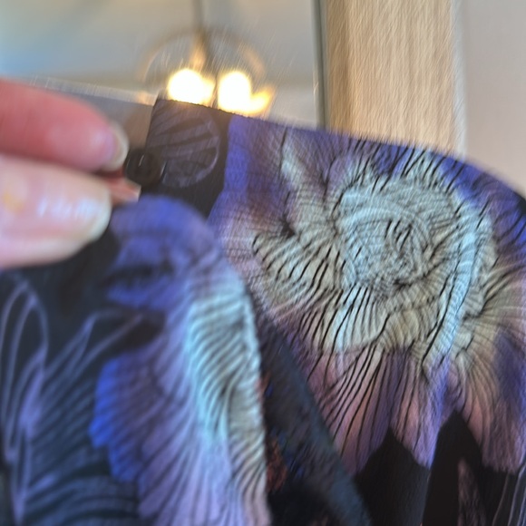 EUC Nursing Cover Up Top - Picture 9 of 9